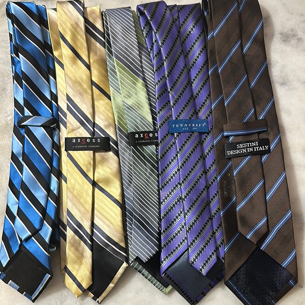 Axcess Blue Striped Men's Tie